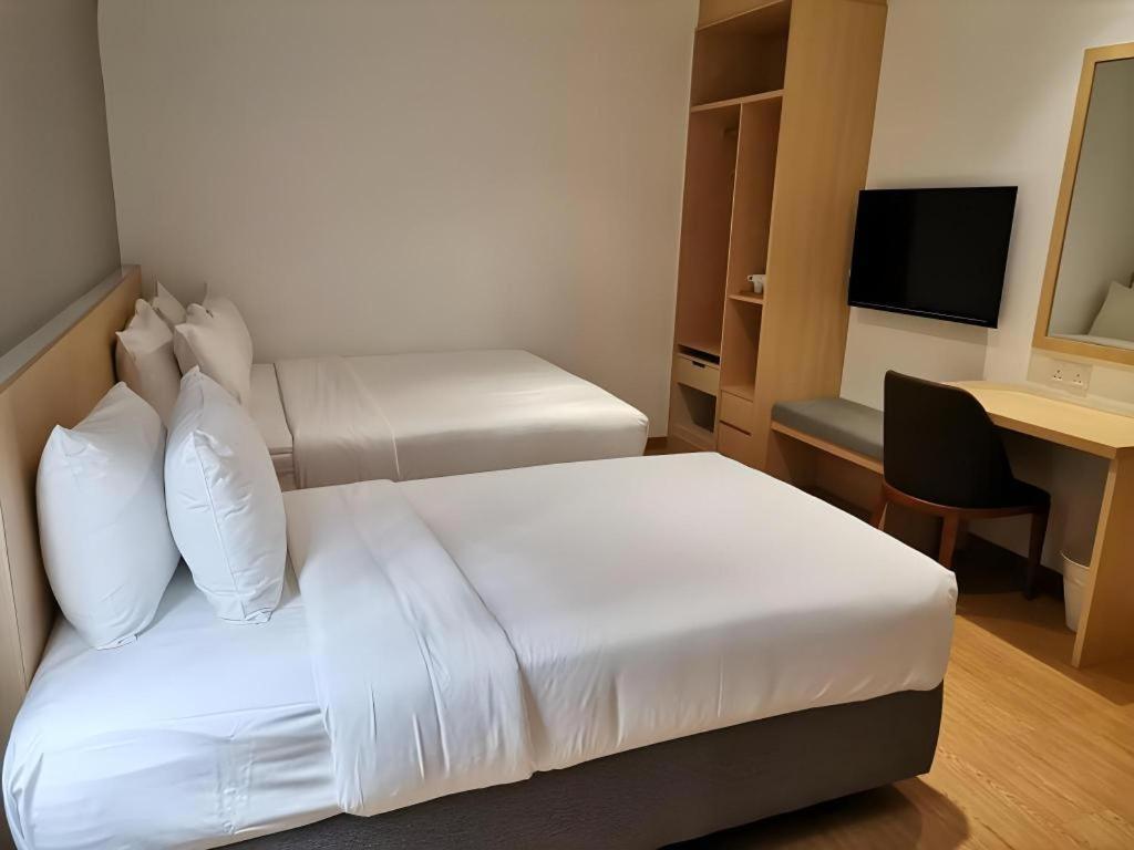 Miyabi Hotel Permas Johor Bahru Exterior photo